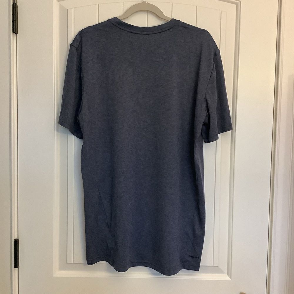 Nike‎ DriFit Athletic Shirt - Picture 3 of 3